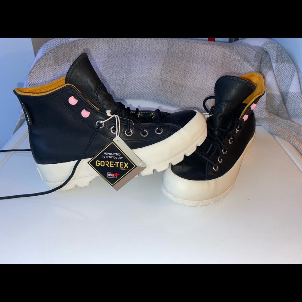 Black leather platform lugged converse size 8
